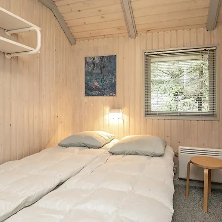 8 Person In * Blåvand